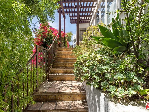 5351 Packard St, Los Angeles, CA 90019