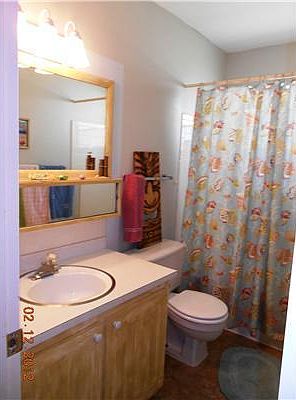Home For Sale In Cedar Pointe