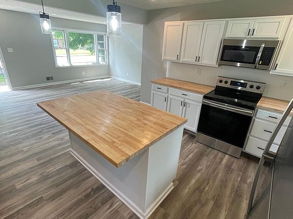 5th image of 1189 Oakwood Dr