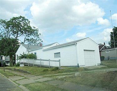 2nd image of 2430 Station Rd