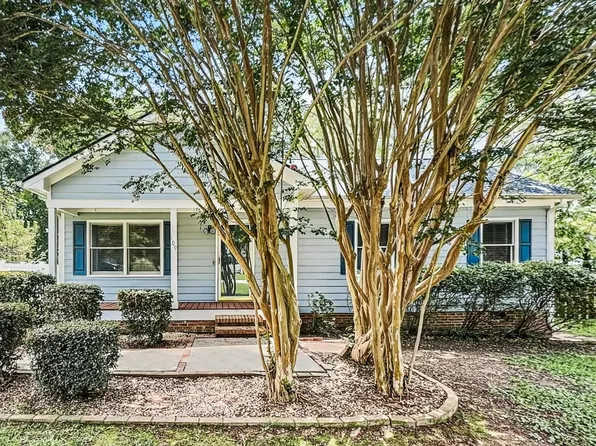 109 Mary Cir, Angier, NC 27501