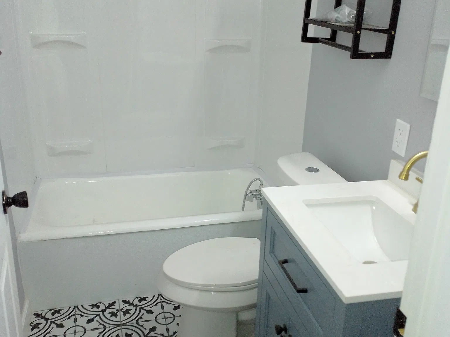 1006 N Huron St — Photo 3