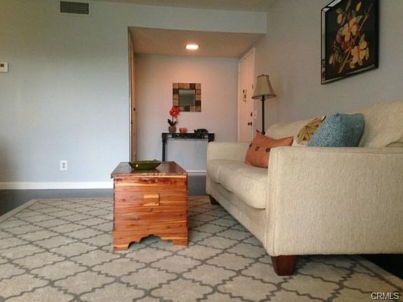 2nd image of 4575 Ramona Ave APT 1