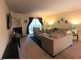 180 Valley Stream Cir, Wayne, PA 19087