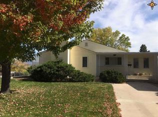 1305 S 5th St, Raton, NM 87740