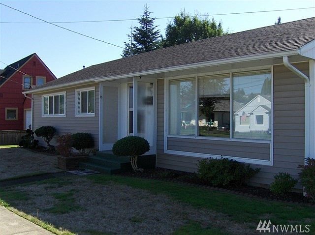 1st image of 102 Emerson Ave