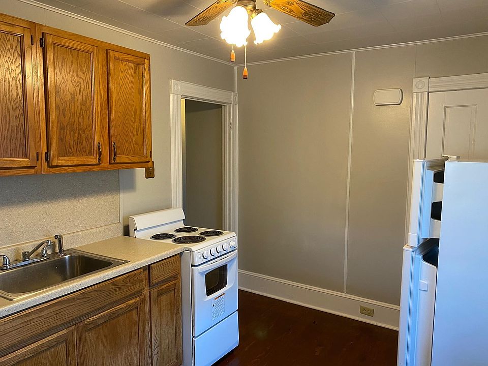 2nd image of 325 Catherine St #2