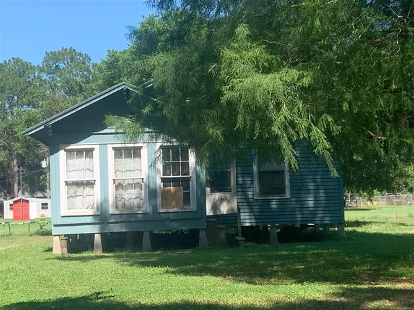 5711 Derouen Rd, New Iberia, LA 70560