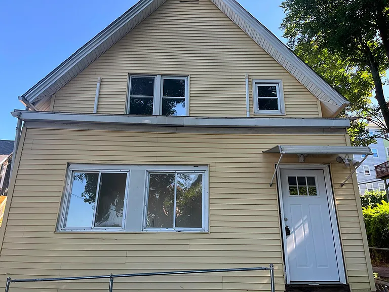 87-87.5 Eastern Ave — Photo 2