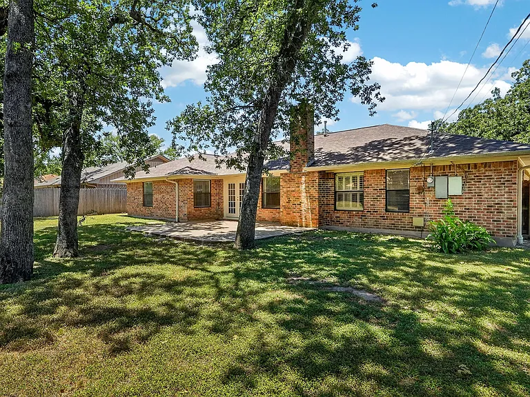 2614 Spicewood Ct — Photo 28