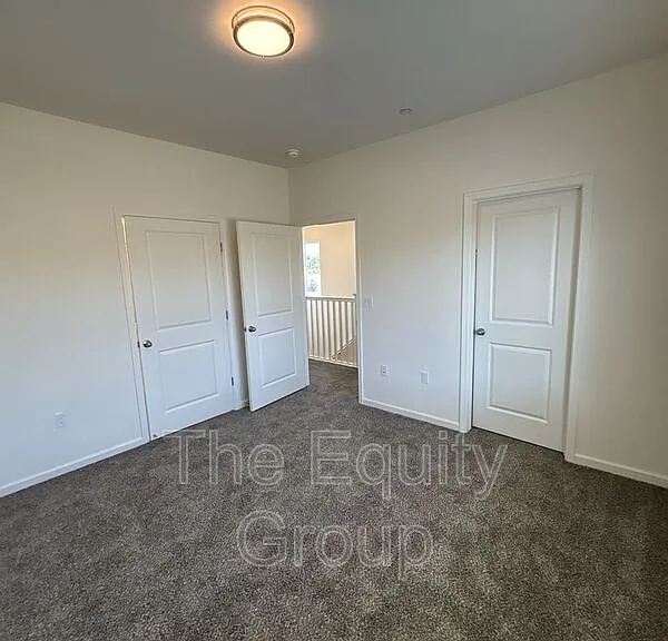 725 S Pinkham #102 — Photo 15
