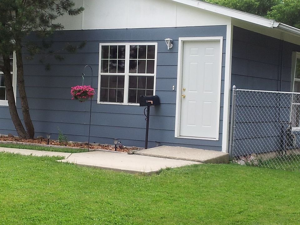 1st image of 140 Austin Ave