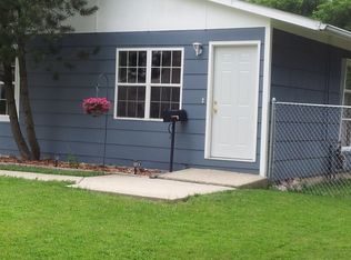140 Austin Ave, Carpentersville, IL 60110