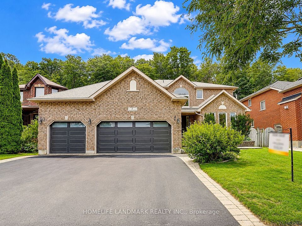 1st image of 31 Crimson Ridge Rd