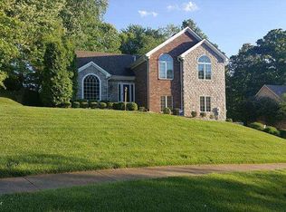 9407 Holiday Dr, Louisville, KY