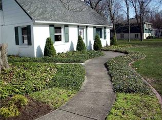 4661 Overlook Dr, Williamsville, NY 14221