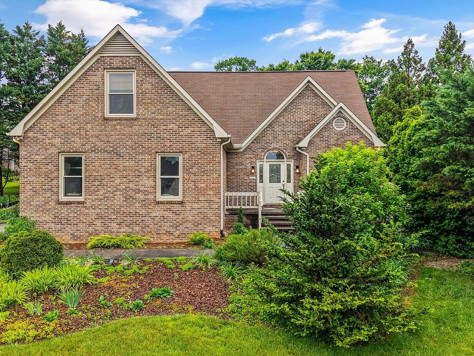 1st image of 7824 Beckett Ridge Ct