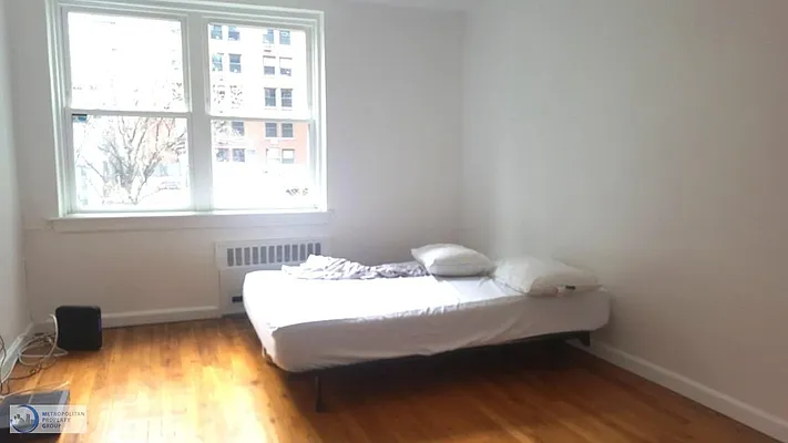 Rented by Metropolitan Property Group | media 2