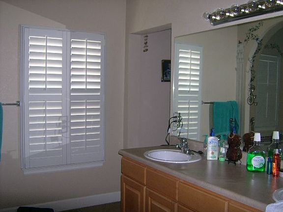 Master Bath w. 2 sink vanity
