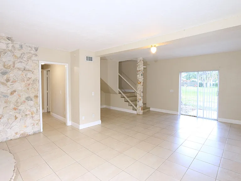 4916 Silver Oak Dr — Photo 17