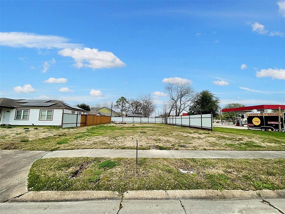 2nd image of 1313 Gary Avenue