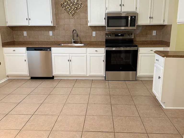 8351 Longhorn Ridge Dr — Photo 5