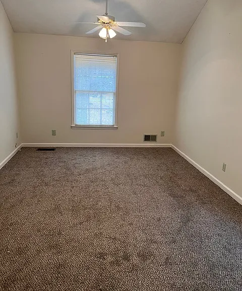 180 Little Creek Dr — Photo 10