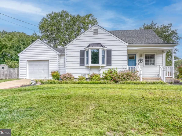 303 E Street Rd, Kennett Square, PA 19348