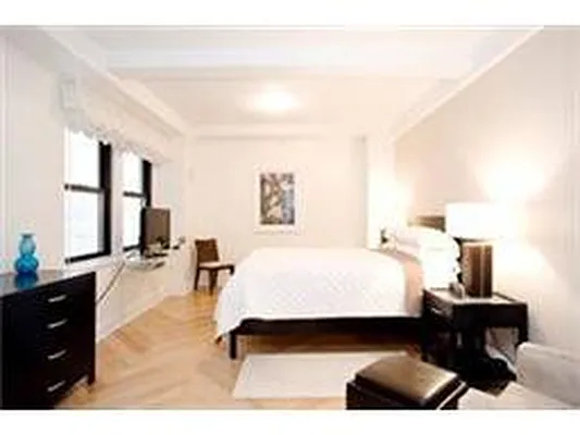 Rented by Douglas Elliman | media 89