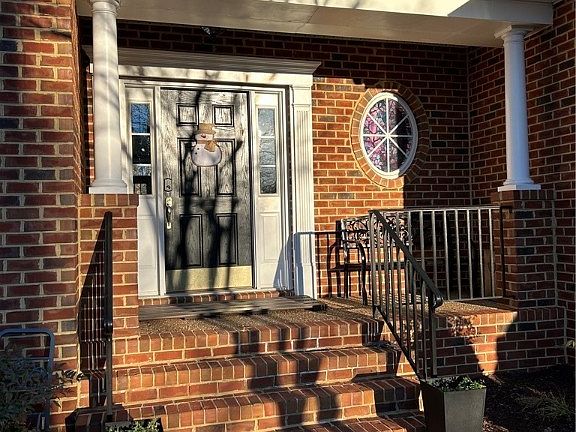 4th image of 13618 Langford Dr
