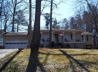 70 Lakeside Dr, Ellenwood, GA 30294