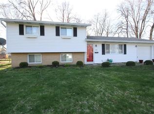 6480 Southgrove Rd, Mentor, OH 44060