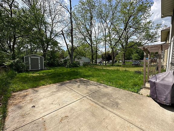 4th image of 253 McKinley Ave N
