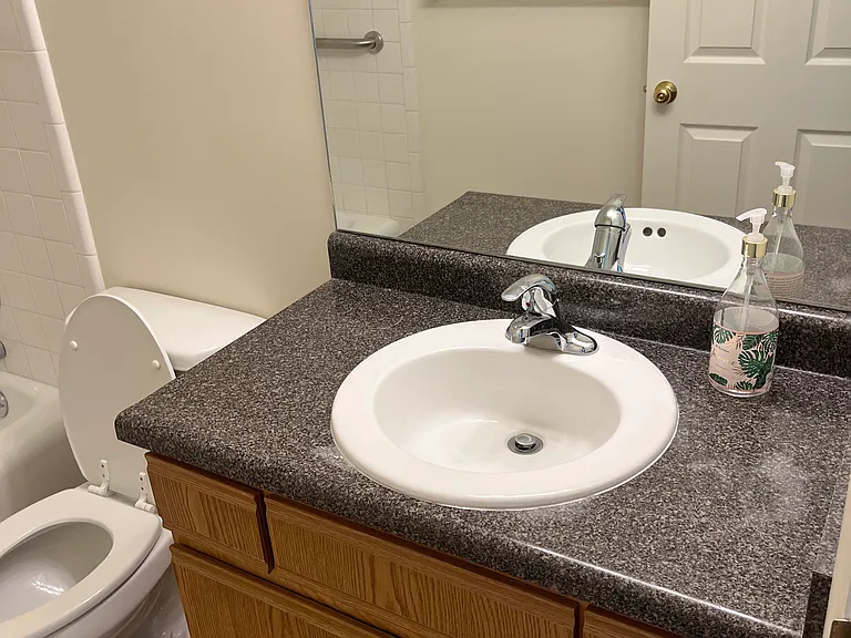 1441 S Main St — Photo 14