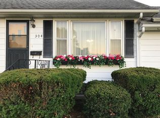 304 W Pine St, Le Roy, IL
