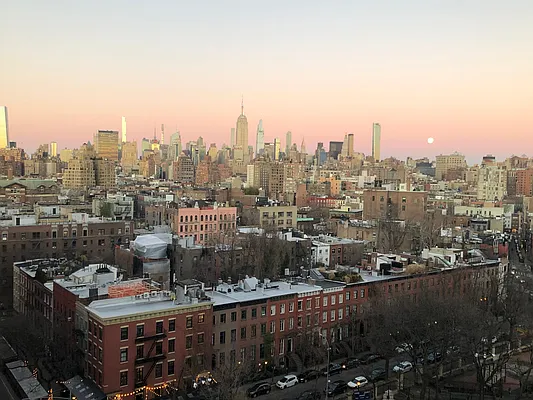 Rented by La Seven Inc. | media 12