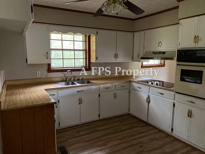583 S Holcomb Rd SW — Photo 14