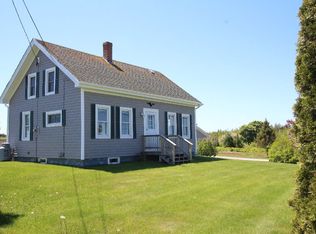 242 County Rd, Lubec, ME 04652