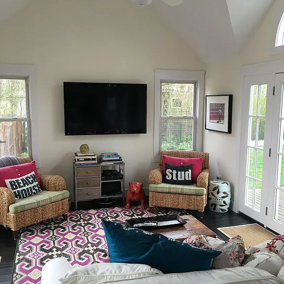 200 Lumber Ln — Photo 3