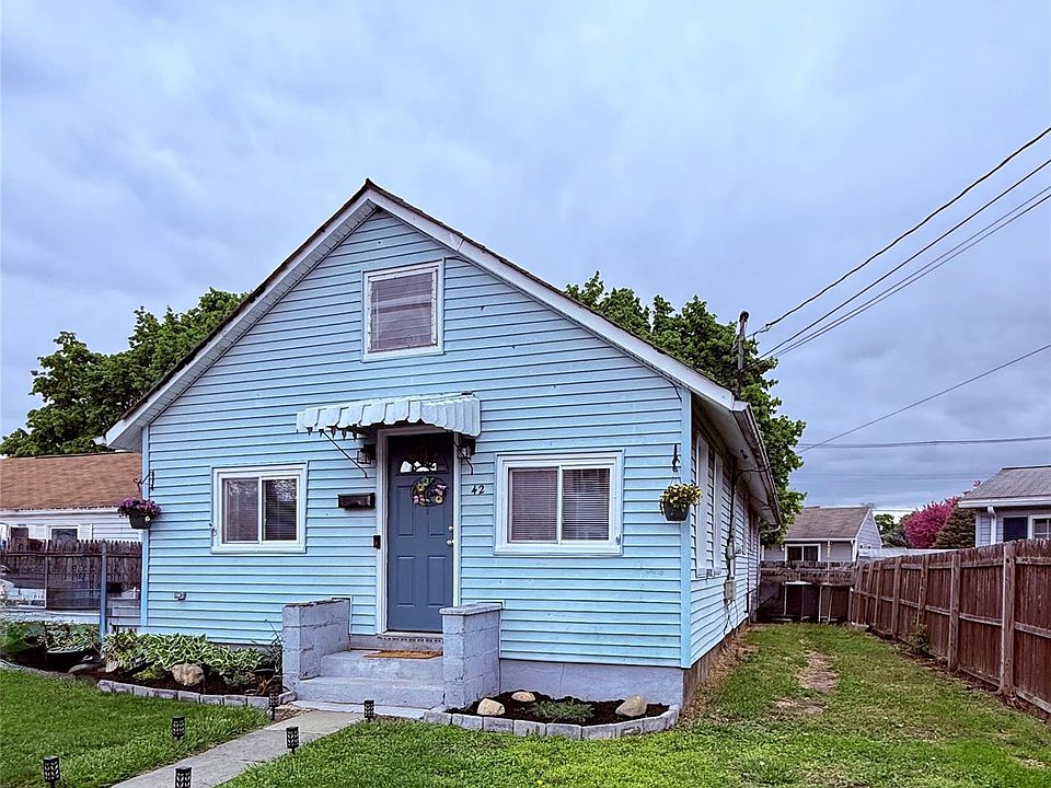 1st image of 42 Peck St