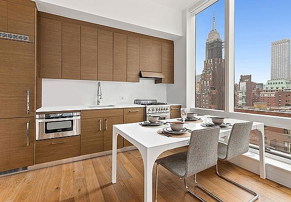 4th image of 325 Lexington Ave APT 18B