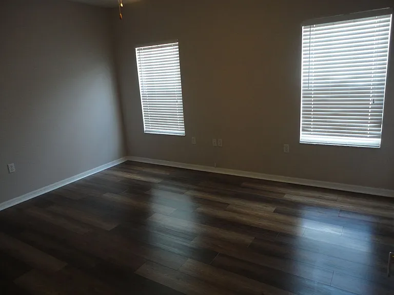 4820 SW 91st Ter #Q202 — Photo 10