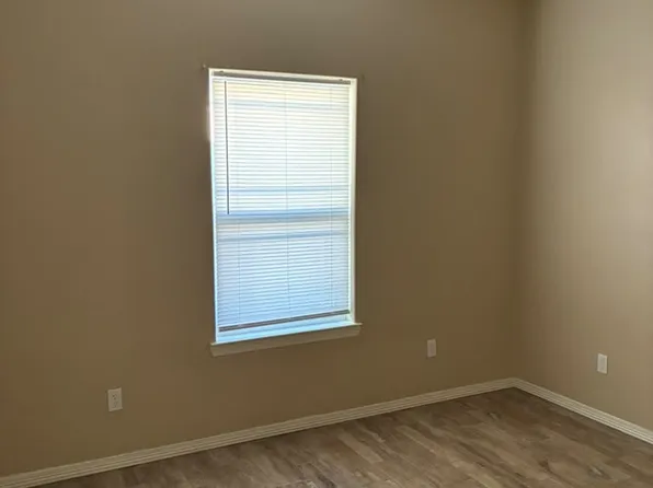 3009 Basil Dr APT 4, Weslaco, TX 78599