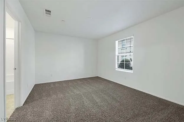 4561 Woolcomber St N — Photo 14