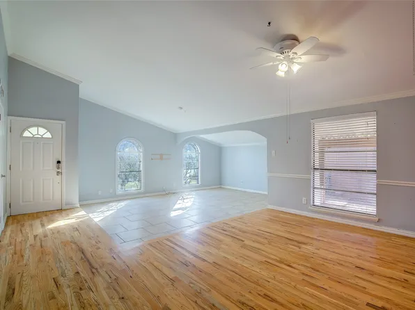 6501 Glenmoor Dr, Garland, TX 75043