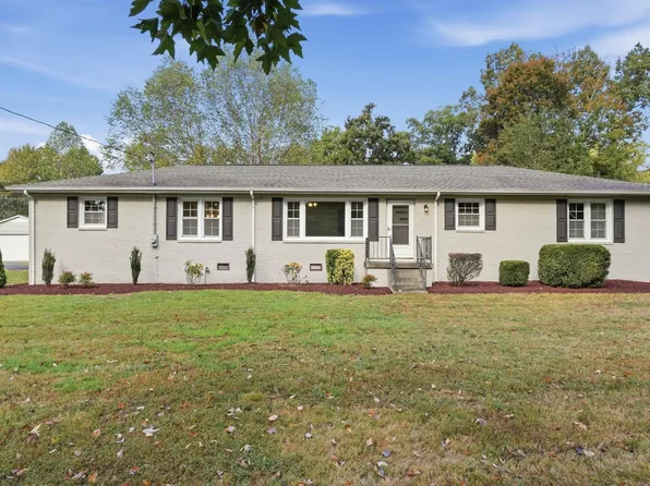 342 Oakwood Ln, Tullahoma, TN 37388