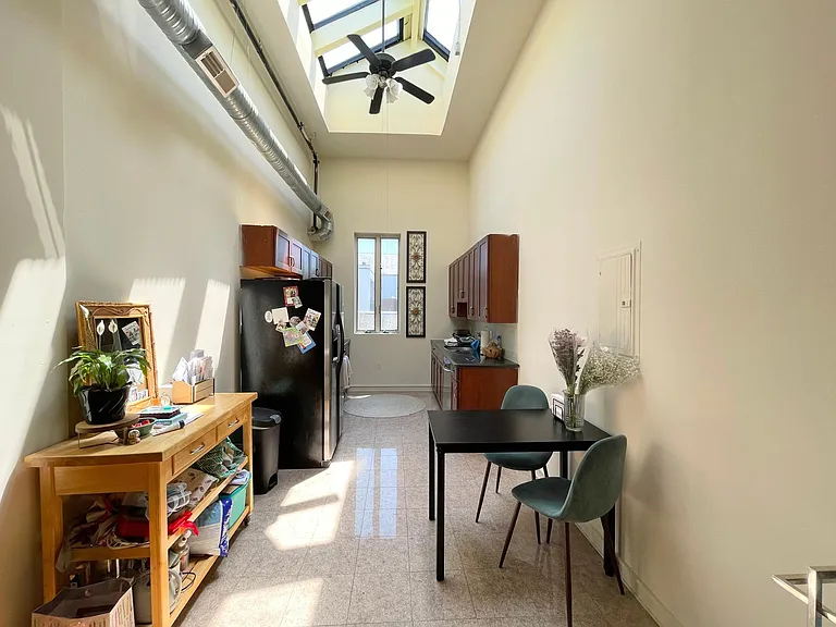 431 Fairmount Ave #2G — Photo 5