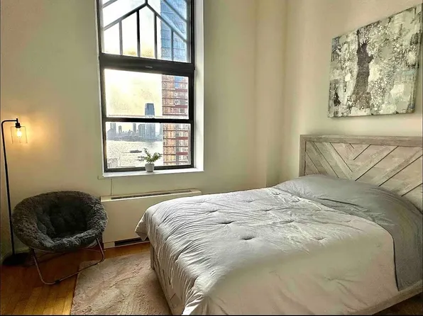 20 West Street image 1 of 15