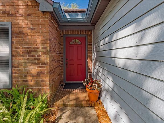 2nd image of 3516 Greenglen Cir
