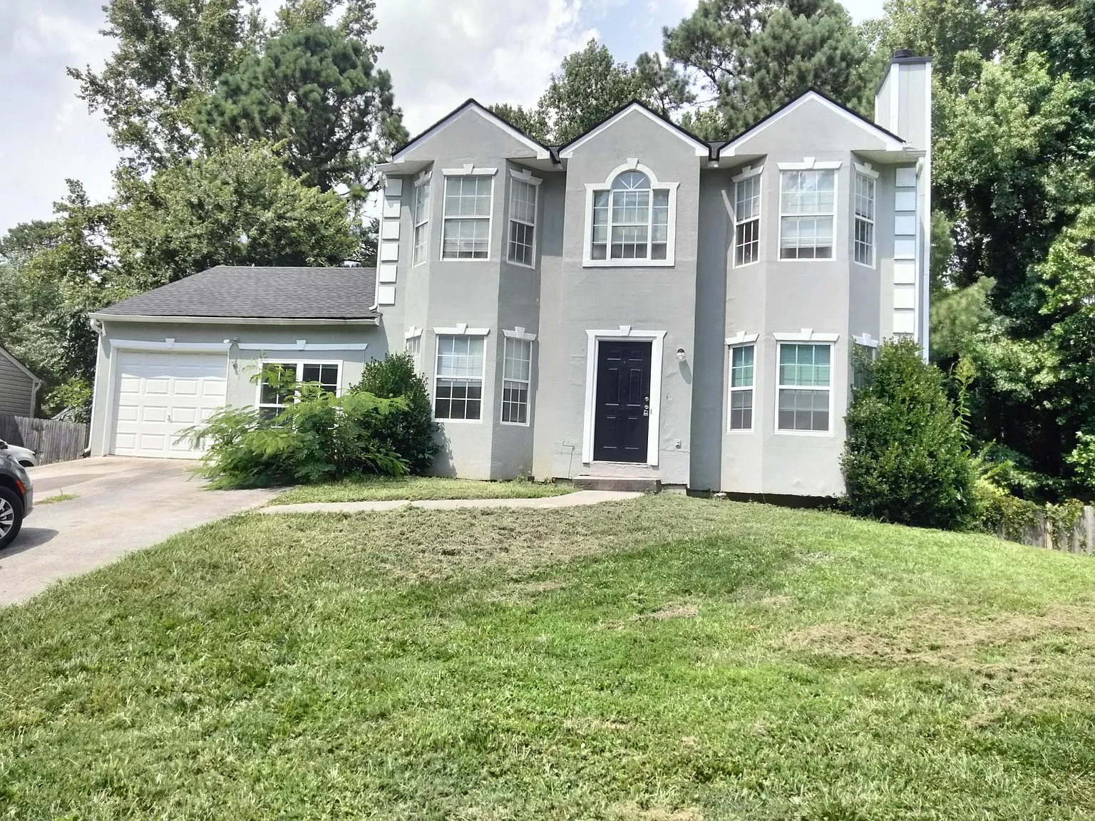 4 bed, 1674 sqft, $1,900 — Photo 1